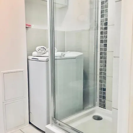 Centrumtwardastreet Station10min 1 Gb Sek * Warszawa